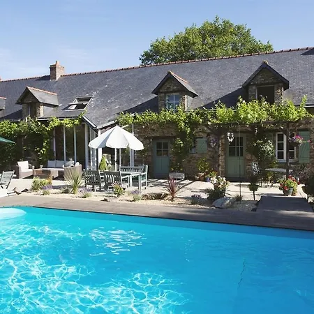 Nocleg ze śniadaniem D'hotes - La Marmoire 3*