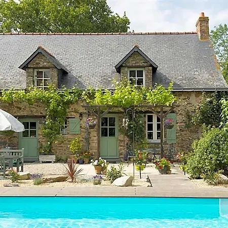 La Marmoire Bed and Breakfast 3*